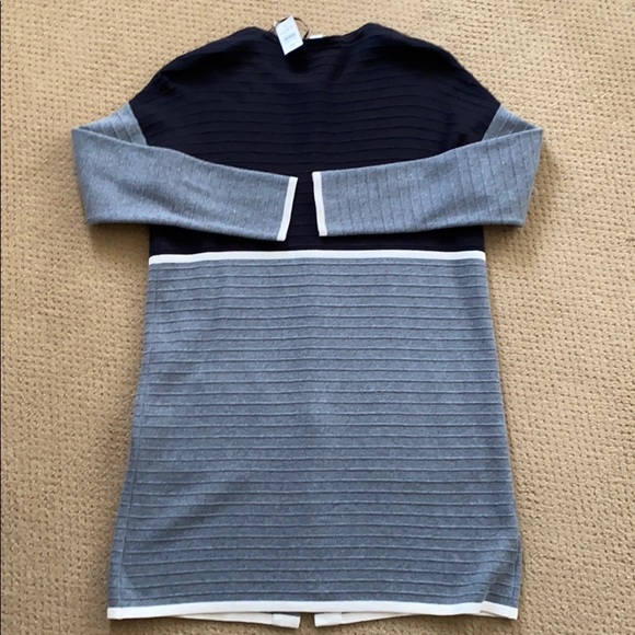 Loft Colorblock Sweater. - Picture 4 of 5